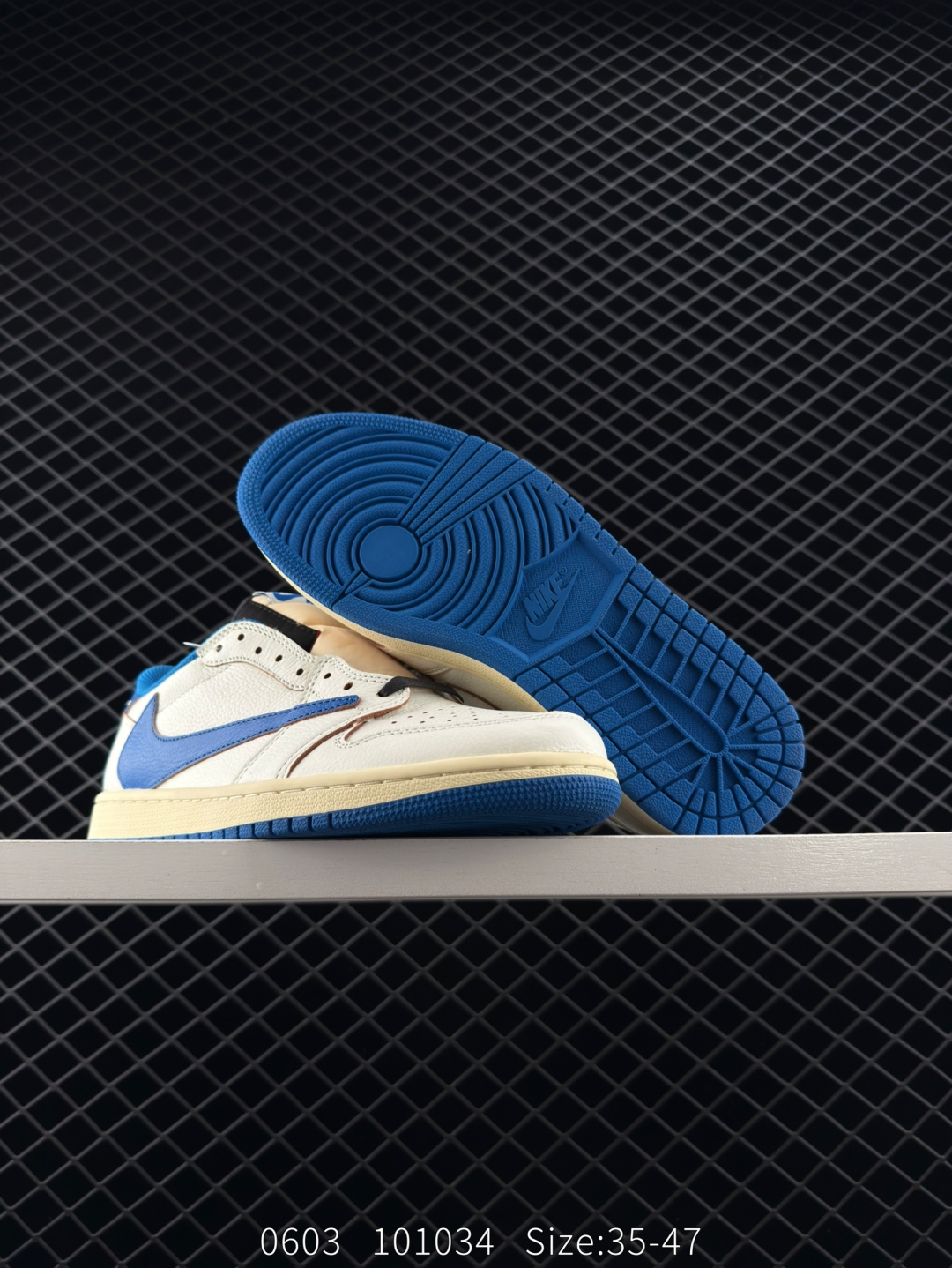 Travis Scott x Fragment Design x Air Jordan 1 Low